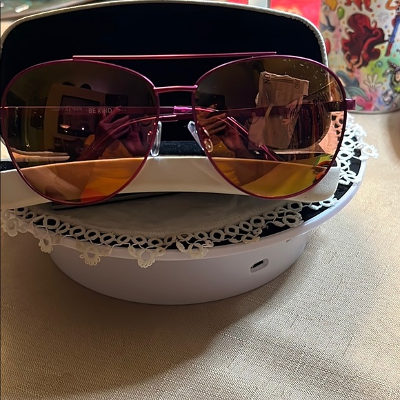 Kurt Geiger Fuchsia Colored Stylish Aviator Sunglasses - Picture 1 of 8